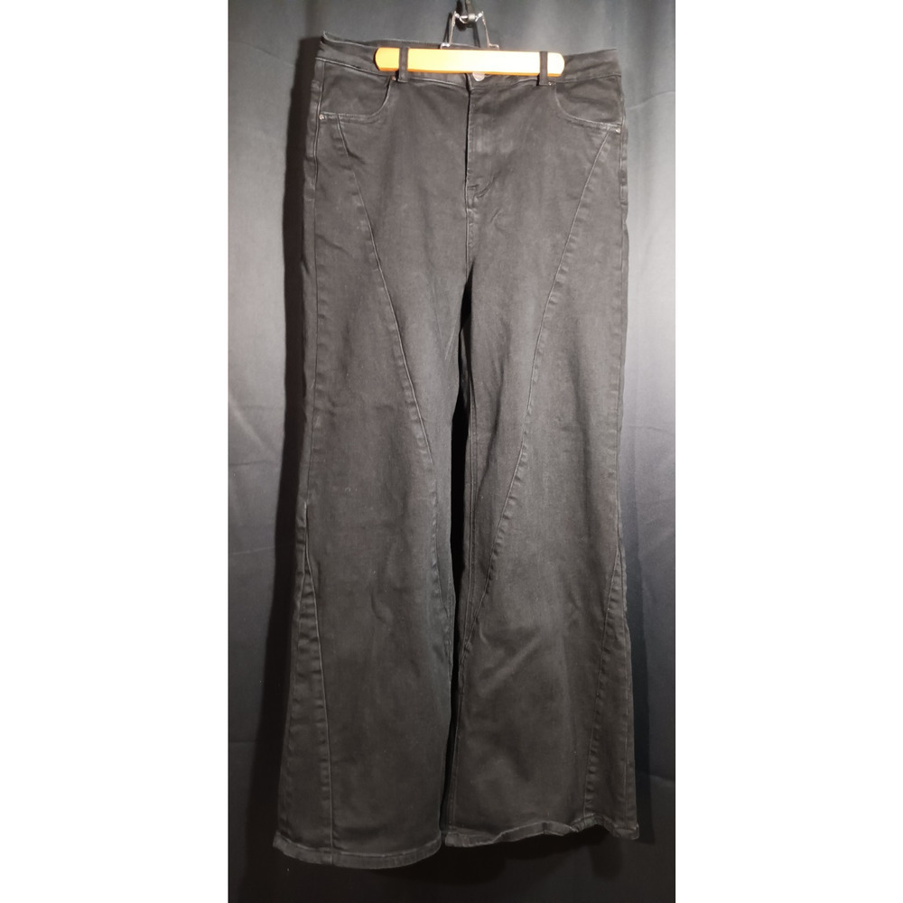Risen High Rise Flare Wide Leg Jeans Women’s 15/32 Black Stretch Denim